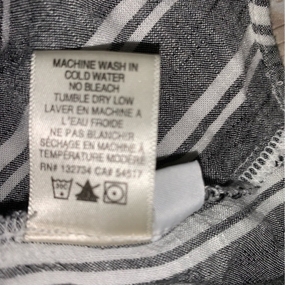 Cloth & Stone Anthropologie Striped Top Size XL Grey White Rayon Short Sleeve - Picture 7 of 7